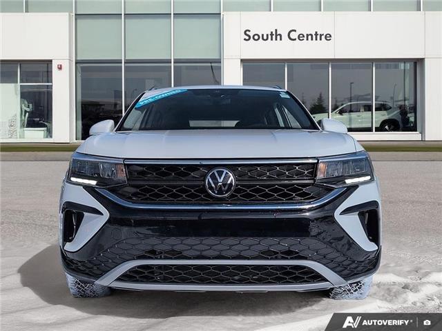 2024 Volkswagen Taos Comfortline (Stk: SU7739) in Calgary - Image 2 of 24