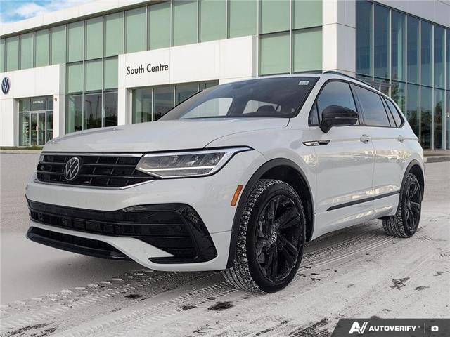 2024 Volkswagen Tiguan Comfortline R-Line Black Edition (Stk: SU7715) in Calgary - Image 1 of 24
