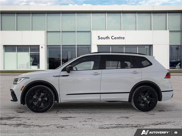 2024 Volkswagen Tiguan Comfortline R-Line Black Edition (Stk: SU7715) in Calgary - Image 3 of 24