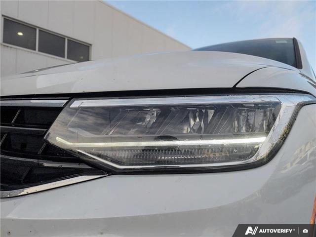 2024 Volkswagen Tiguan Comfortline R-Line Black Edition (Stk: SU7715) in Calgary - Image 8 of 24