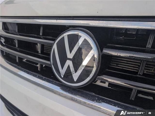 2024 Volkswagen Tiguan Comfortline R-Line Black Edition (Stk: SU7715) in Calgary - Image 9 of 24