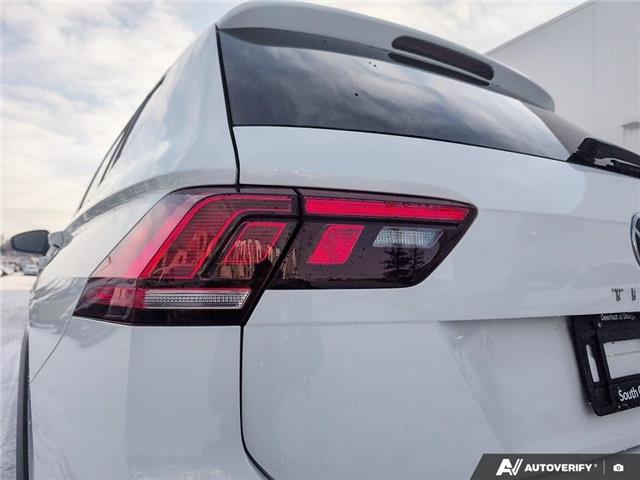 2024 Volkswagen Tiguan Comfortline R-Line Black Edition (Stk: SU7715) in Calgary - Image 10 of 24