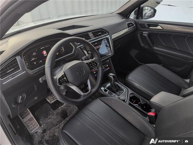 2024 Volkswagen Tiguan Comfortline R-Line Black Edition (Stk: SU7715) in Calgary - Image 12 of 24