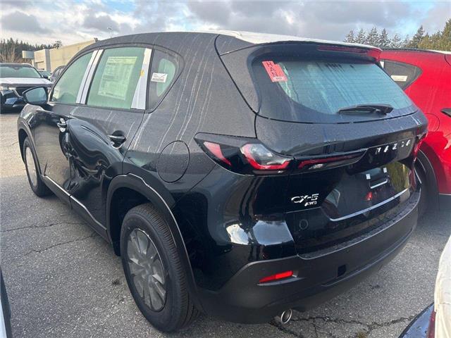 2026 Mazda CX-5 GX (Stk: 124294) in Surrey - Image 3 of 5