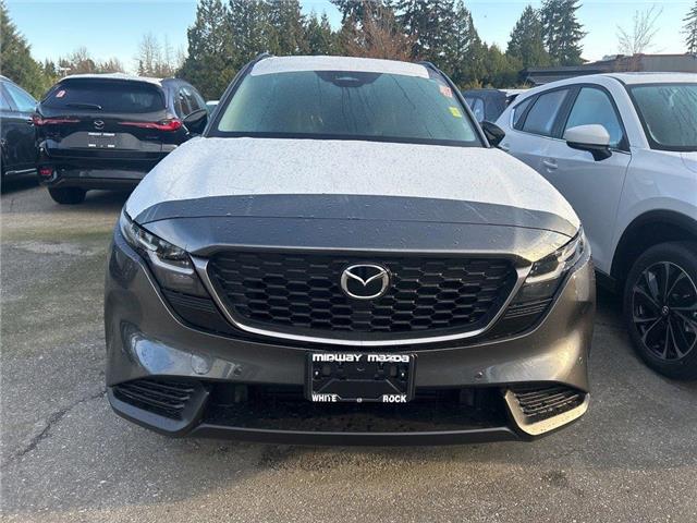 2026 Mazda CX-5 GS (Stk: 114414) in Surrey - Image 2 of 5
