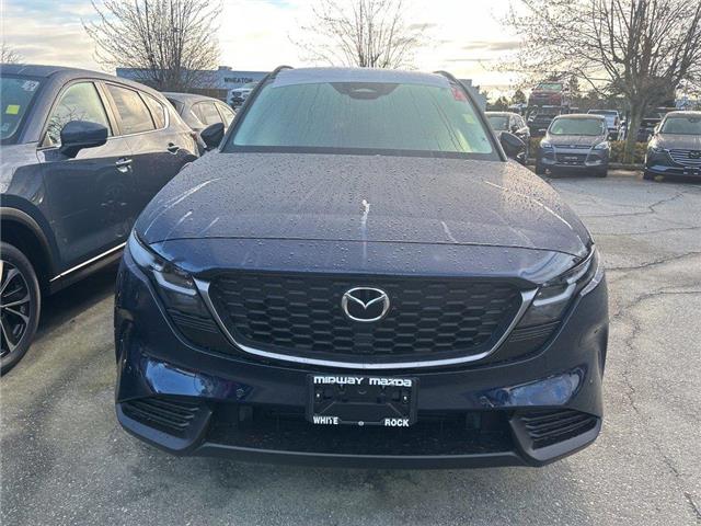 2026 Mazda CX-5 GS (Stk: 121978) in Surrey - Image 2 of 5