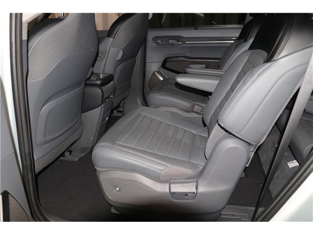 2025 Kia EV9 Land w/Premium Package (Stk: 26785A) in Edmonton - Image 20 of 27
