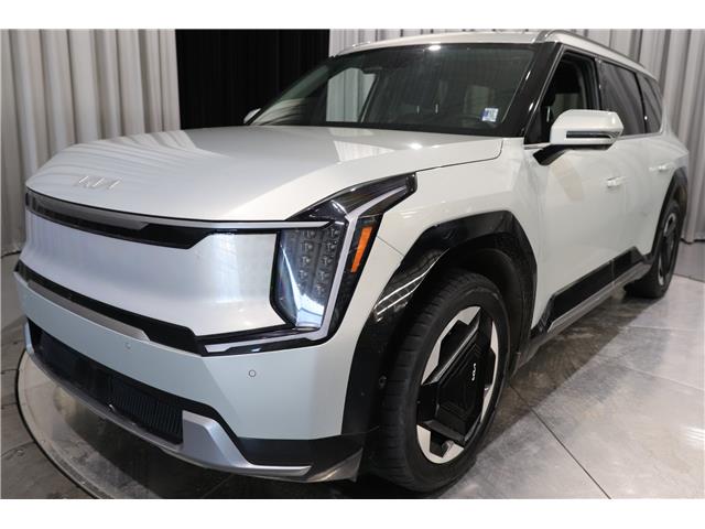 2025 Kia EV9 Land w/Premium Package (Stk: 26785A) in Edmonton - Image 6 of 27