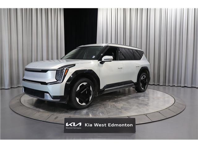 2025 Kia EV9 Land w/Premium Package (Stk: 26785A) in Edmonton - Image 3 of 27