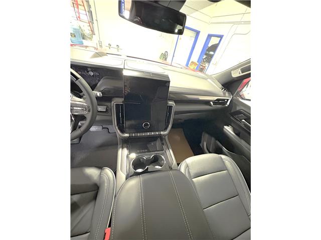 2026 GMC Yukon XL Elevation (Stk: 26240) in Melfort - Image 13 of 17
