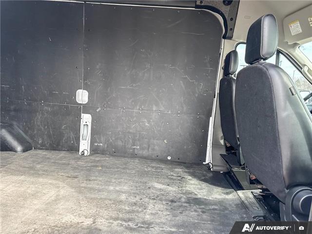 2024 Ford Transit-250 Cargo Base (Stk: RJ0H2774) in Hamilton - Image 18 of 20