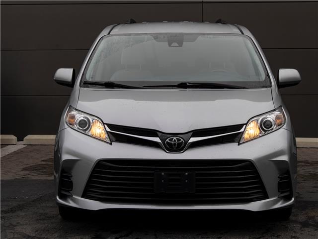 2020 Toyota Sienna LE 7-Passenger (Stk: PR7795) in Windsor - Image 2 of 24