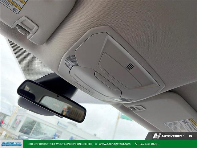 2017 Ford Escape Titanium (Stk: U16608) in London - Image 22 of 29