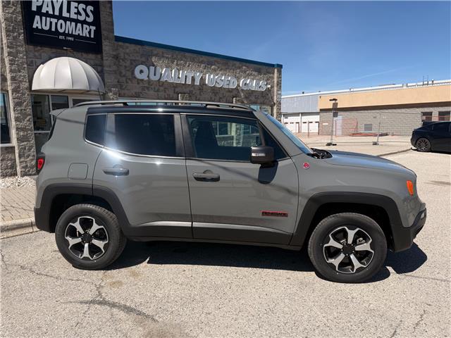 2021 Jeep Renegade Trailhawk in Sarnia - Image 2 of 19