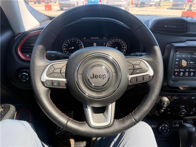 2021 Jeep Renegade Trailhawk in Sarnia - Image 11 of 19