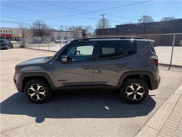 2021 Jeep Renegade Trailhawk in Sarnia - Image 7 of 19