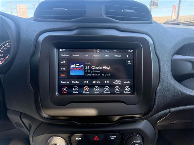 2021 Jeep Renegade Trailhawk in Sarnia - Image 15 of 19