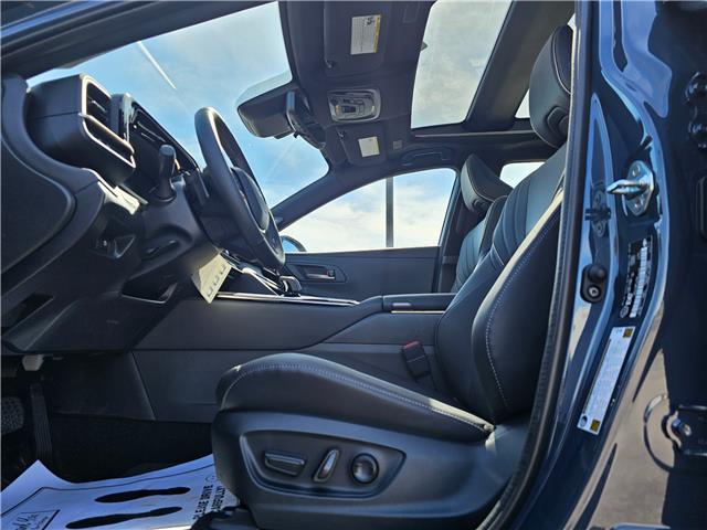 2026 Toyota Crown Signia Limited (Stk: 3304) in Sarnia - Image 4 of 5