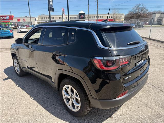 2025 Jeep Compass Sport in Sarnia - Image 6 of 16