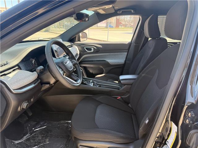 2025 Jeep Compass Sport in Sarnia - Image 10 of 16