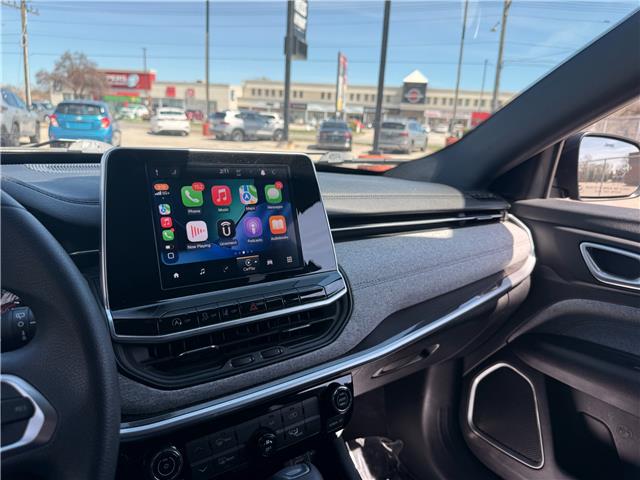 2025 Jeep Compass Sport in Sarnia - Image 12 of 16