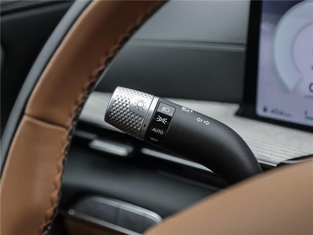 2026 Genesis GV80 3.5T Prestige 7P Black (Stk: 129806) in London - Image 16 of 26