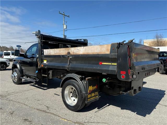 2024 RAM 5500 Chassis Tradesman/SLT (Stk: W9469) in Uxbridge - Image 5 of 9