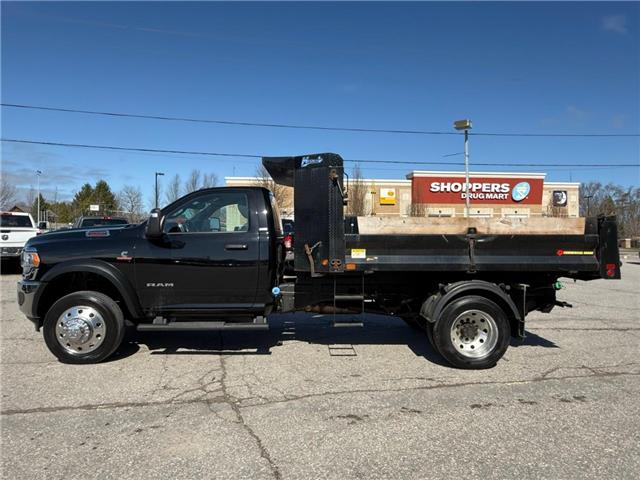 2024 RAM 5500 Chassis Tradesman/SLT (Stk: W9470) in Uxbridge - Image 4 of 17
