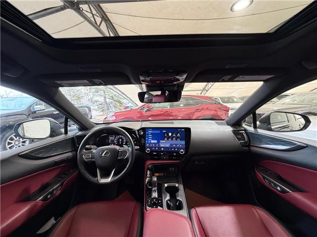 2022 Lexus NX 350h Base (Stk: 260540A) in Calgary - Image 8 of 17