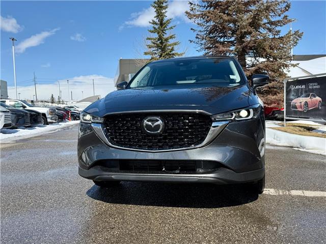 2023 Mazda CX-5 GS (Stk: 260652A) in Calgary - Image 4 of 18