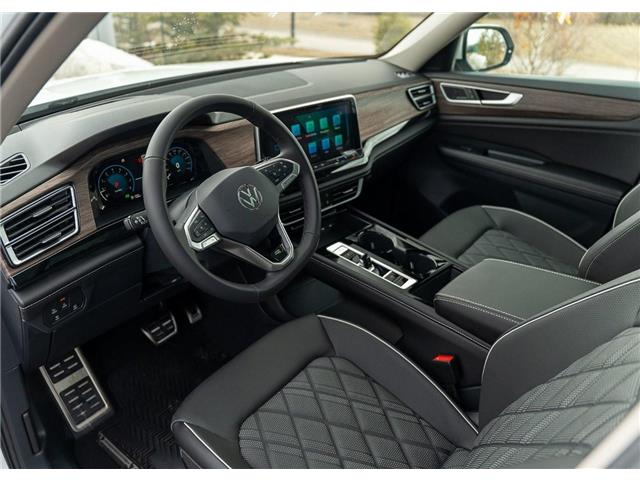 2026 Volkswagen Atlas 2.0 TSI Execline (Stk: TT-345) in Calgary - Image 13 of 24 2026 Volkswagen Atlas 2.0 TSI Execline (Stk: TT-345) in Calgary - Image 13 of 24
