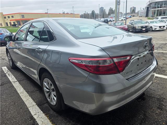 2015 Toyota Camry Hybrid LE (Stk: 2603116) in Waterloo - Image 2 of 6