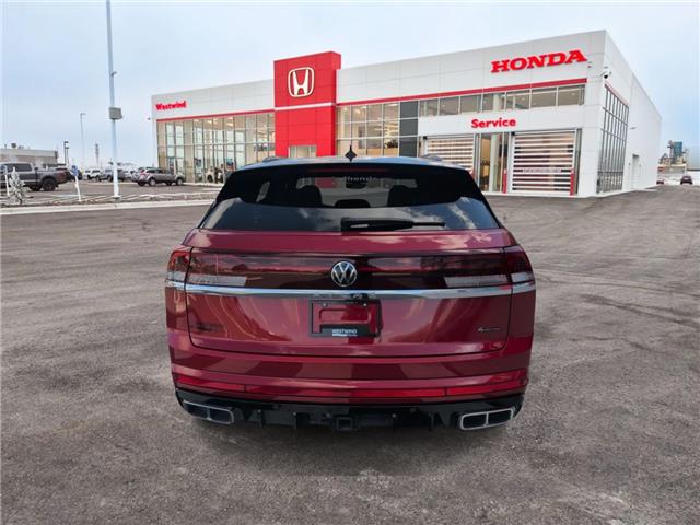 2024 Volkswagen Atlas Cross Sport 2.0 TSI Execline (Stk: C1717) in Lethbridge - Image 4 of 23