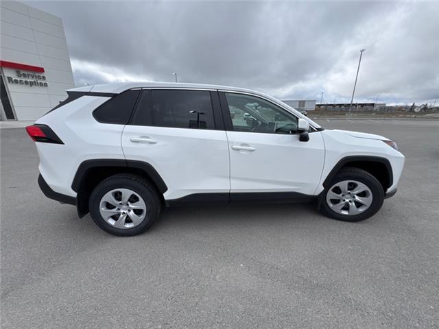 2025 Toyota RAV4 LE (Stk: C504406K) in Cranbrook - Image 6 of 19