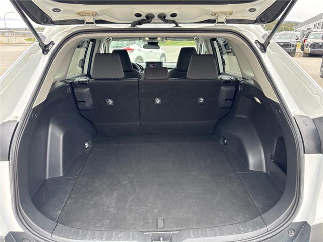 2025 Toyota RAV4 LE (Stk: C504406K) in Cranbrook - Image 17 of 19