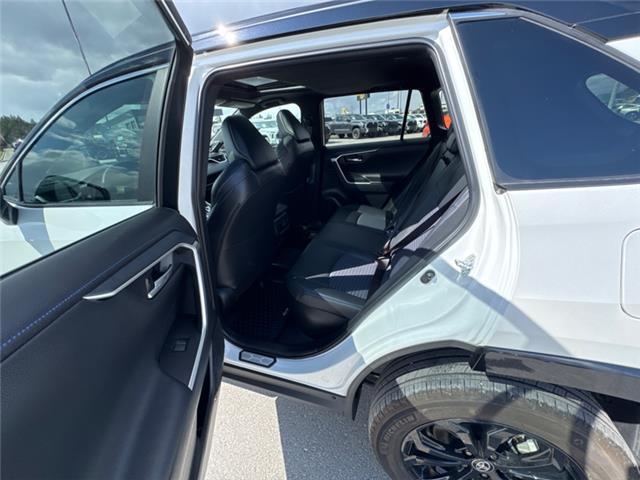 2025 Toyota RAV4 Hybrid XSE (Stk: W283569W) in Cranbrook - Image 15 of 21