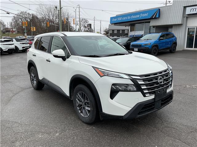 2025 Nissan Rogue S (Stk: 260409) in Kingston - Image 1 of 33