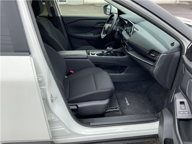 2025 Nissan Rogue S (Stk: 260409) in Kingston - Image 12 of 33