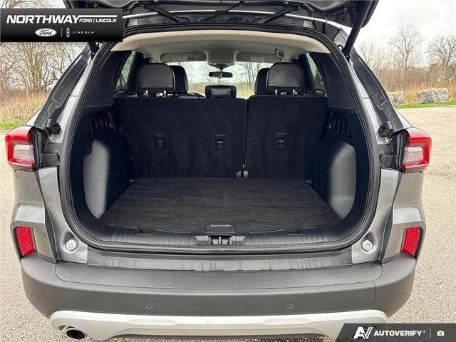 2025 Ford Escape PHEV (Stk: DR1075) in Brantford - Image 10 of 23
