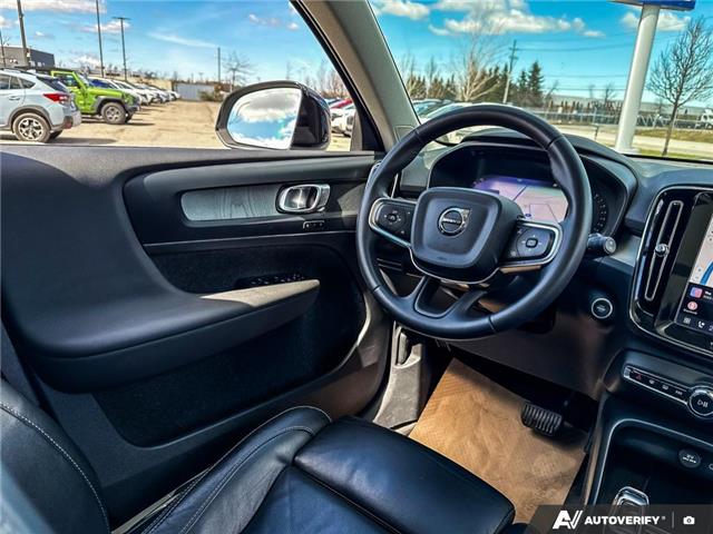 2024 Volvo XC40 B5 Plus Dark Theme (Stk: 20U2799R) in Innisfil - Image 15 of 23 2024 Volvo XC40 B5 Plus Dark Theme (Stk: 20U2799R) in Innisfil - Image 15 of 23