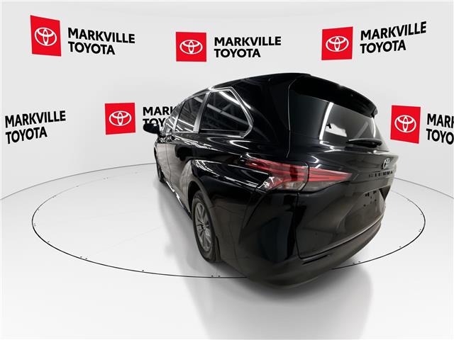 2021 Toyota Sienna XLE 8-Passenger (Stk: 11105794A) in Markham - Image 7 of 23