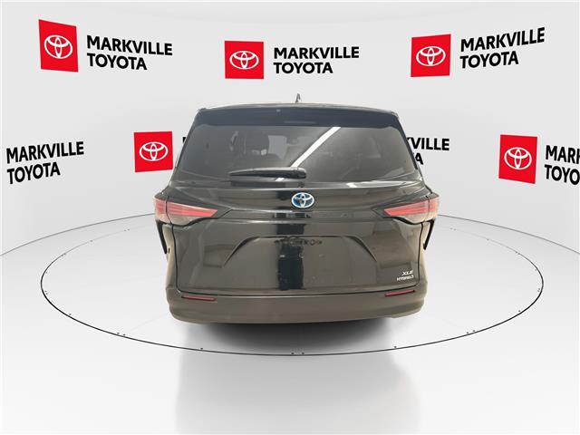 2021 Toyota Sienna XLE 8-Passenger (Stk: 11105794A) in Markham - Image 8 of 23