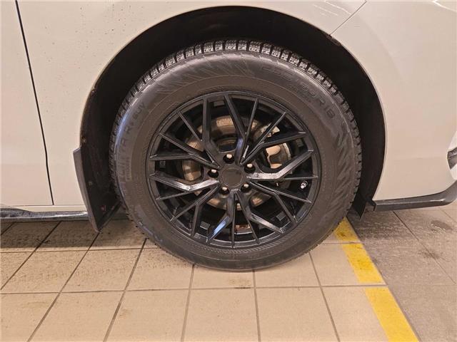 2023 Toyota Sienna XSE 7-Passenger (Stk: 166117) in London - Image 5 of 9