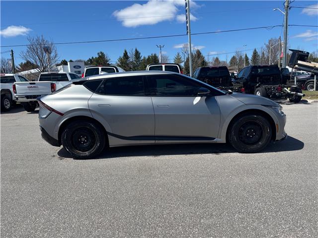 2022 Kia EV6 Long Range w/GT-Line Pkg 1 (Stk: U9116AA) in Uxbridge - Image 8 of 10