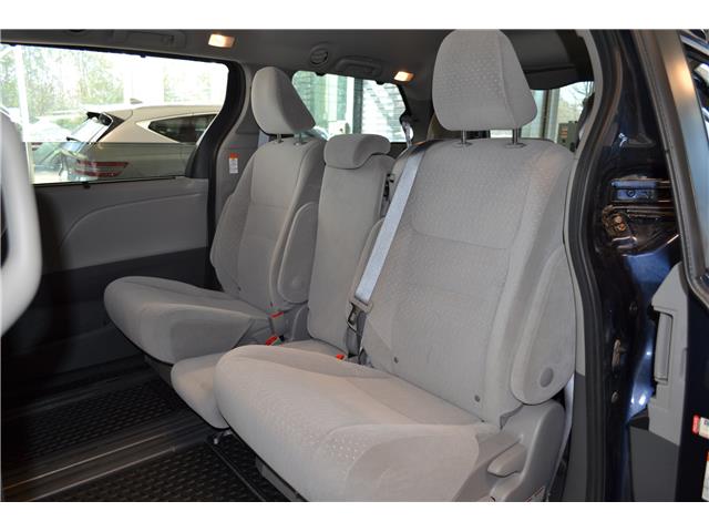 2020 Toyota Sienna LE 8-Passenger (Stk: 26773A) in Kingston - Image 8 of 10