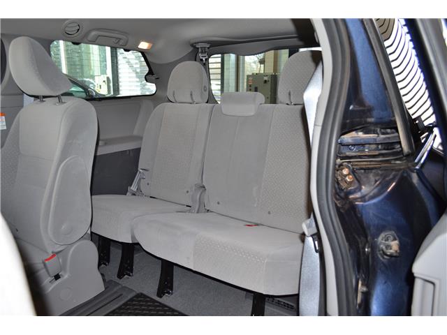 2020 Toyota Sienna LE 8-Passenger (Stk: 26773A) in Kingston - Image 9 of 10