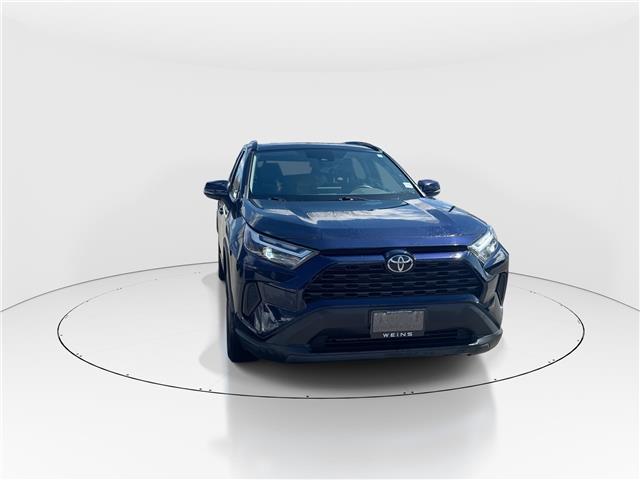 2022 Toyota RAV4 XLE (Stk: 16105446A) in Markham - Image 2 of 28