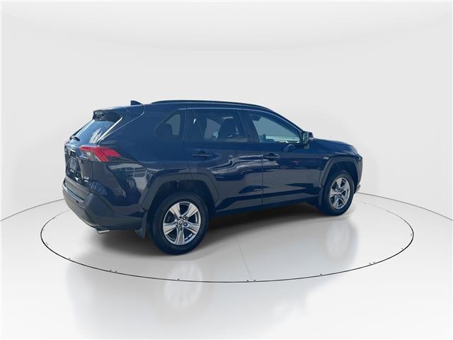 2022 Toyota RAV4 XLE (Stk: 16105446A) in Markham - Image 8 of 28