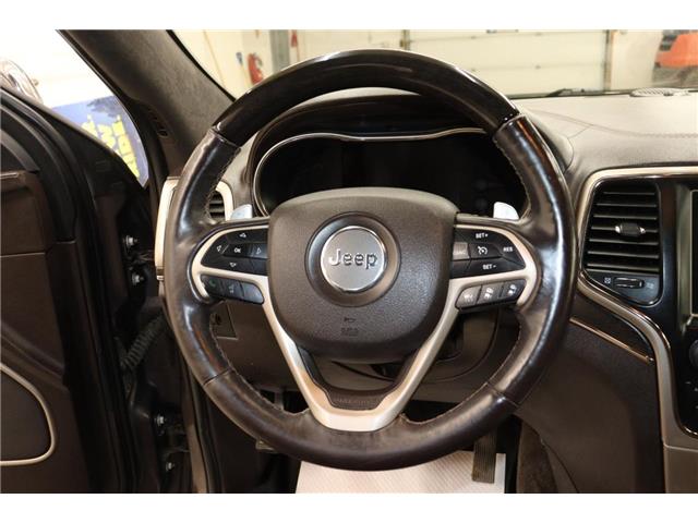 2017 Jeep Grand Cherokee Summit (Stk: T3242A) in Watrous - Image 17 of 39