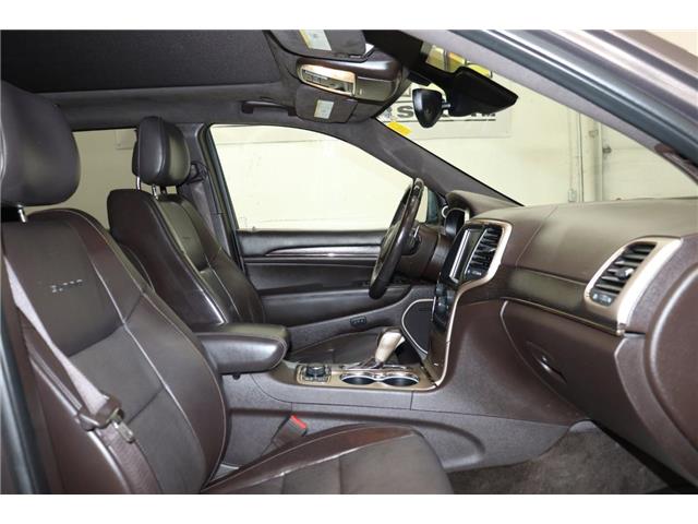 2017 Jeep Grand Cherokee Summit (Stk: T3242A) in Watrous - Image 31 of 39